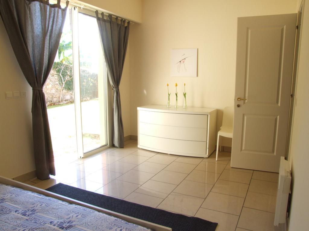 Appartement Au Chateau Vallaya Menton Exteriör bild